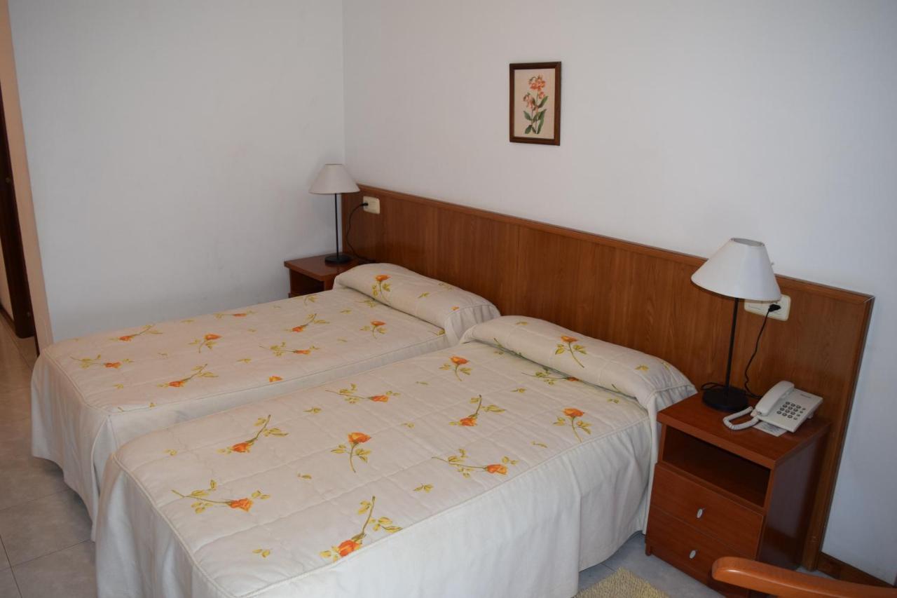 מלידה Hotel Restaurante Xaneiro מראה חיצוני תמונה