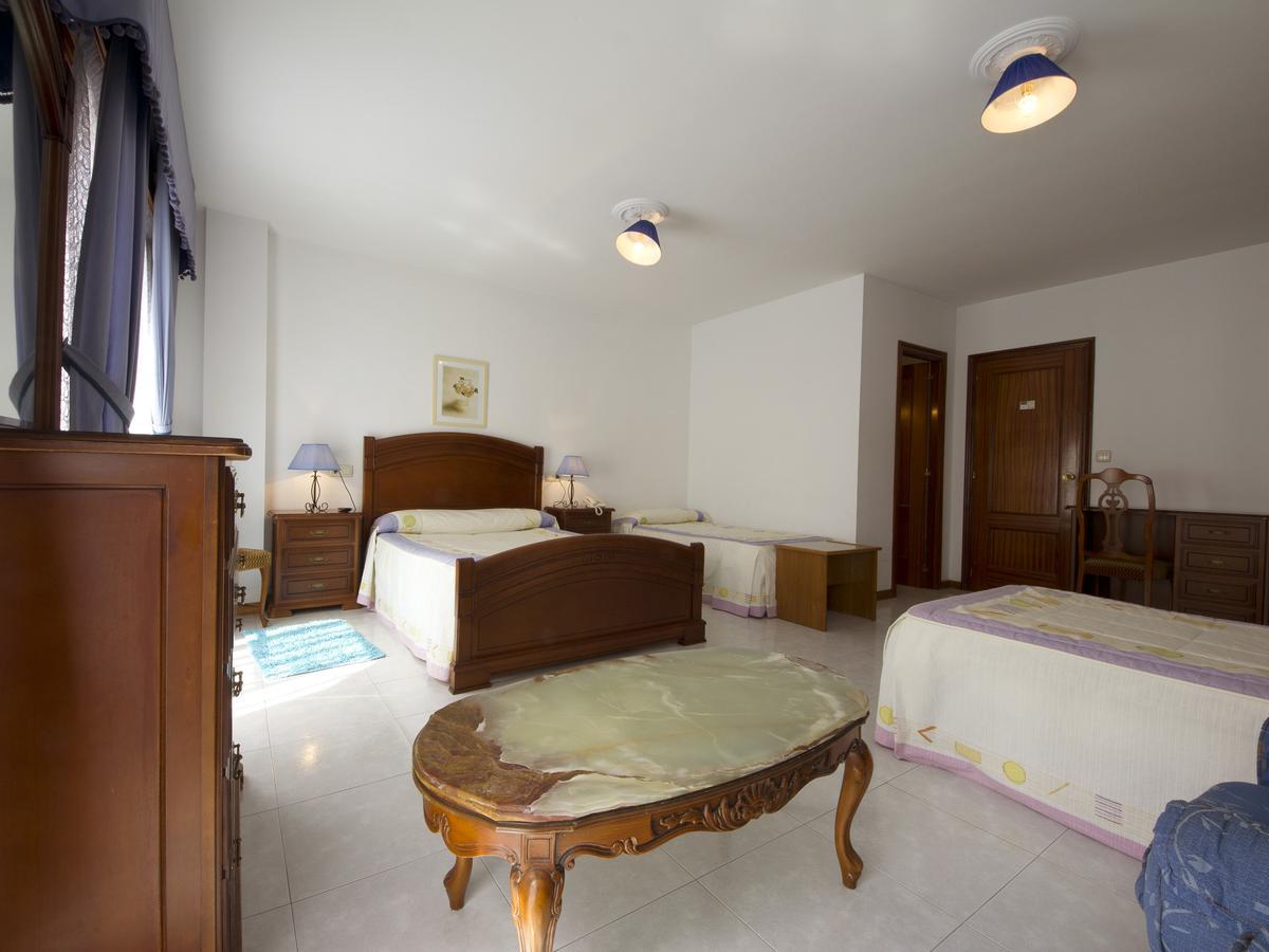 מלידה Hotel Restaurante Xaneiro חדר תמונה